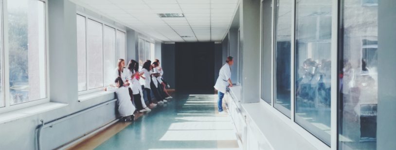 BLS vs CPR, bls cpr, difference between bls and cpr, what's bls, what's cpr,